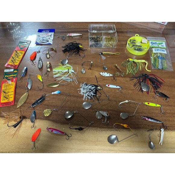 VINTAGE FISHING HOOKS LURE LOT 100PCS+? SWIVELS SPINNERS SIKERS - Picture 1 of 14